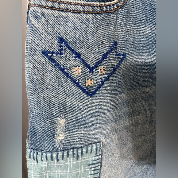 FREE PEOPLE STEINBECK PATCHED STRAIGHT LEG JEANS Size 27 - Picture 4 of 16